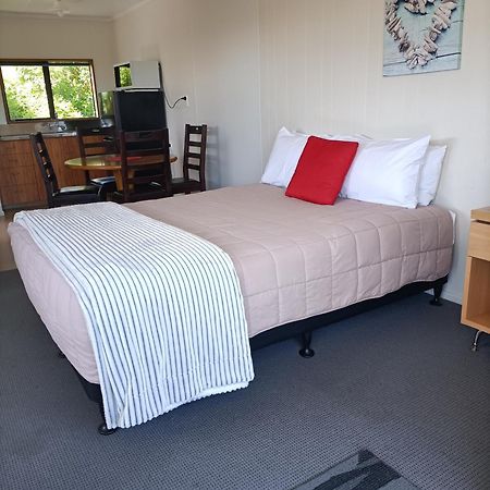Moeraki Beach Motels מראה חיצוני תמונה