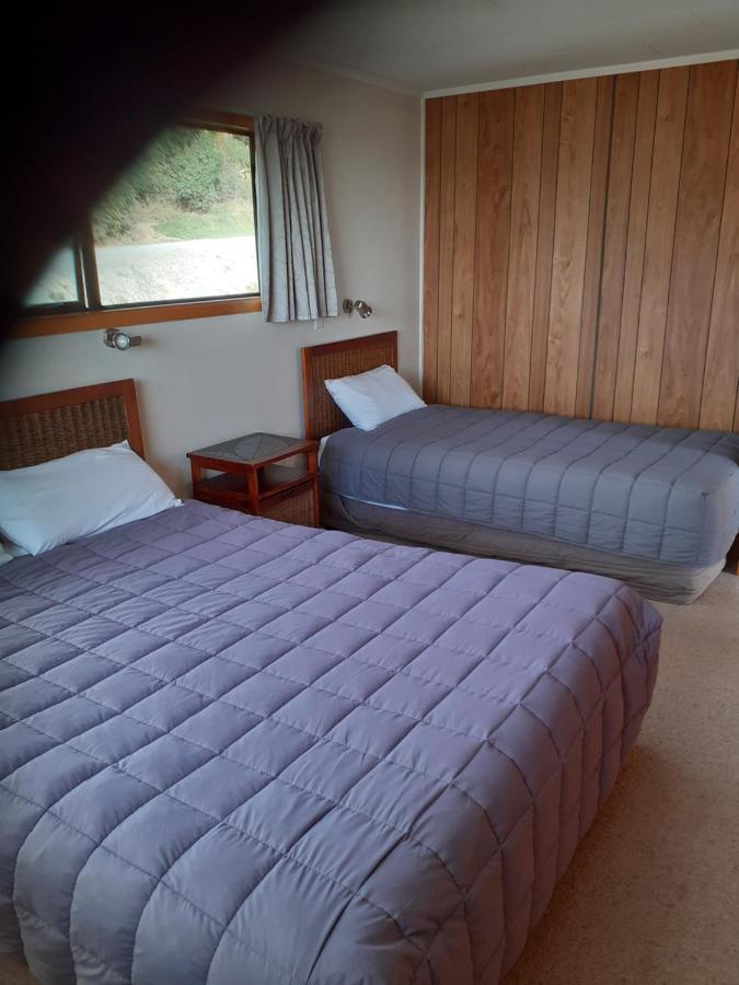 Moeraki Beach Motels מראה חיצוני תמונה